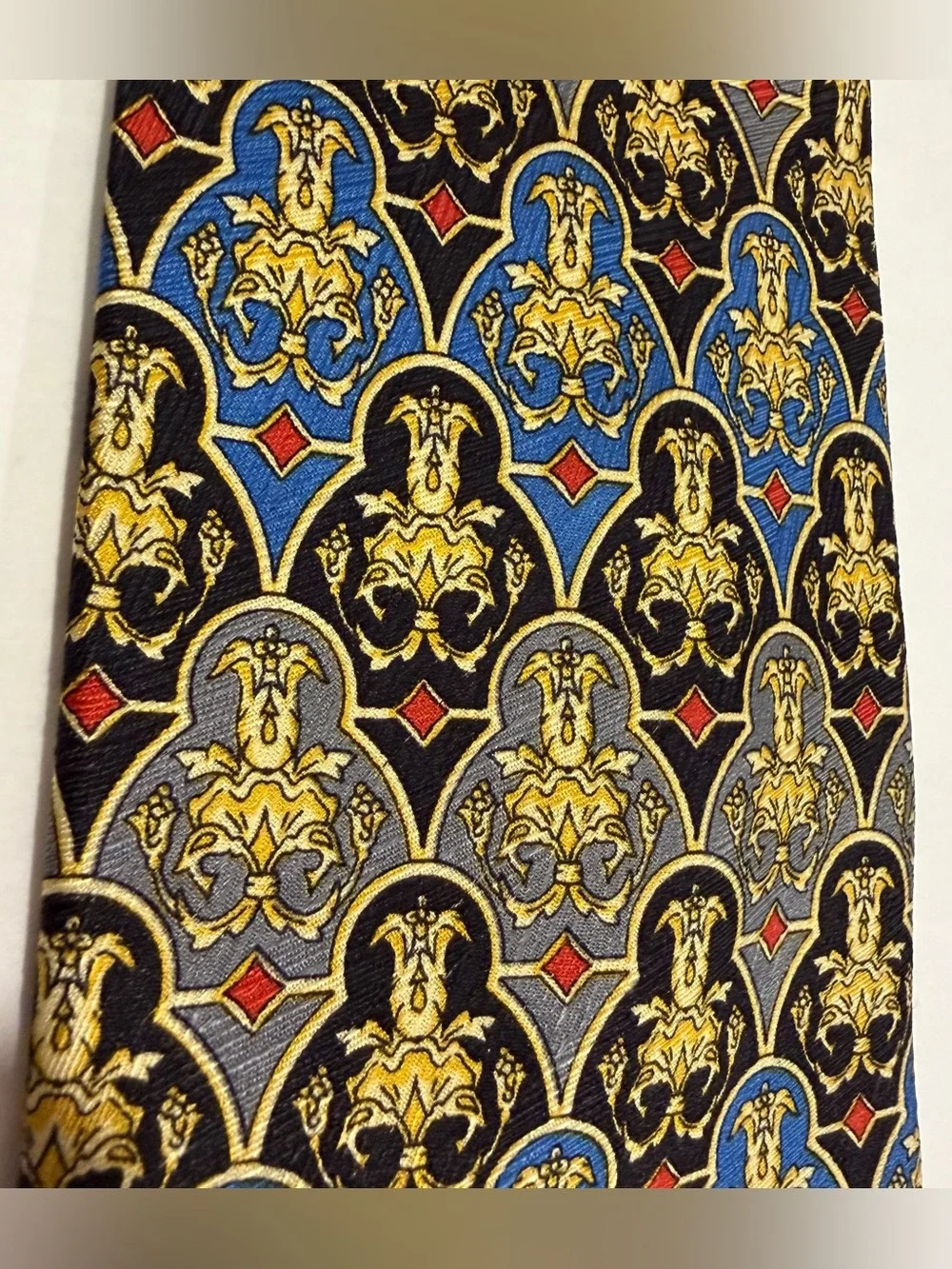 GIANNI VERSACE SILK TIE 90'S BAROQUE RED GOLD vintage